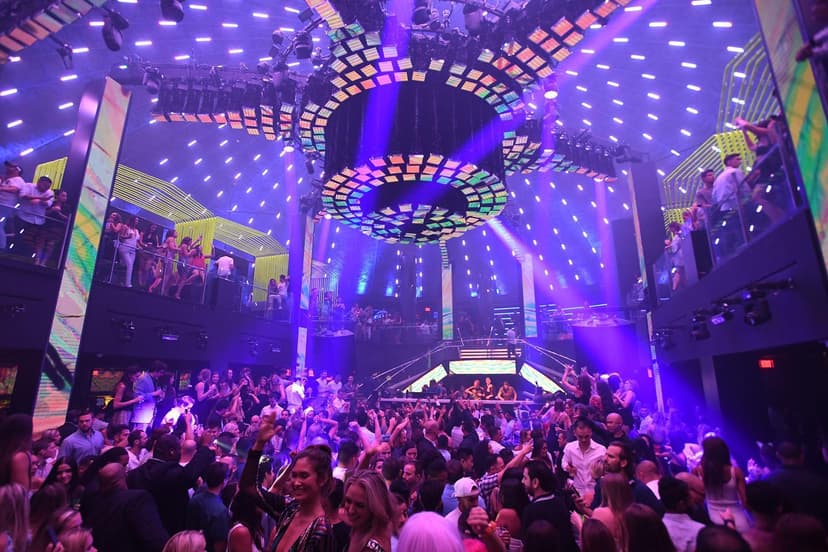 LIV Nightclub - Miami Nightlife